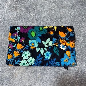Vera Bradley Floral Envelope Wallet Clutch Blue
